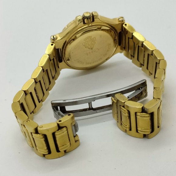 Gucci Watch - Picture 6 of 9